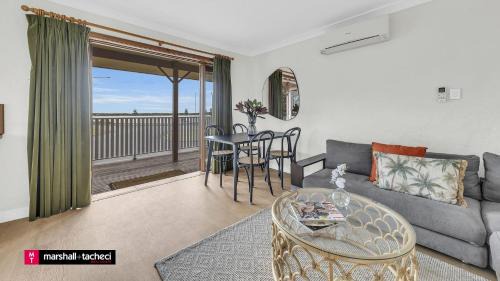 Bermagui Casa | What A View Unit4 120 Lamont St Bermagui Holiday Unit