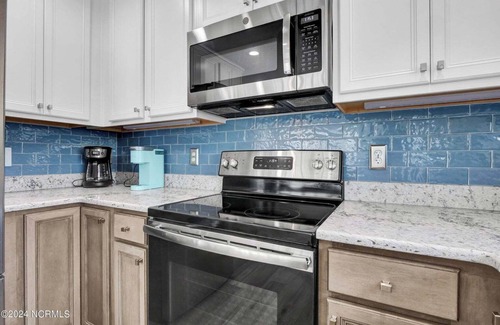 McCutcheon Field Casa | What a view! Cozy 3-BR, 2-bath in North Topsail Beach VRBO # 4229885