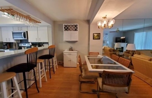 North Shore Casa | What A View, Wifi, ping pong, cloe to amenities
