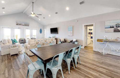 Dauphin Island Casa | Whatever They Want