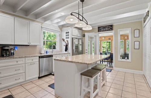 Jacksboro Casa | 'Whatta View' & No Steps, 2 Slip Covered Dock, Hot Tub, Ping Pong, Pool Table