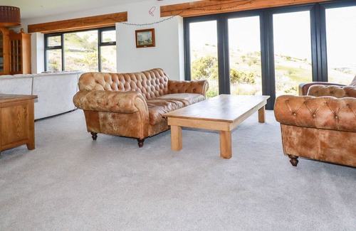 Pensilva Cabaña | WHEAL TOR COTTAGE, pet friendly, with a garden in Pensilva