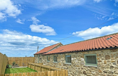 Whitby Cabaña | Wheel House - UK41247
