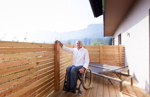 Sankt Lorenz Cabaña | Suite con jardín para huéspedes con acceso para sillas de ruedas - Landgasthof Hotel Aichingerwirt *** superior