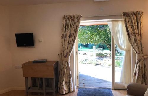 Looe Apartamento | Wheelchair Friendly Apartment in the countryside