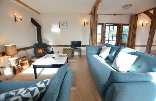 Walpole Casa | Wheelwright's Barn
