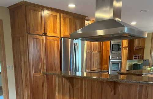 Dane County Casa | Where cabin coziness meets near-city living convenience.