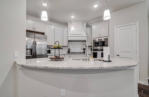 Burleson Casa | Where Comfort Meets Convenience