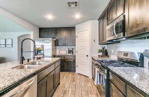 Tulsa Casa | Where Comfort Meets Convenience in Crystal Creek