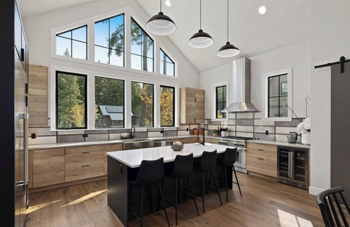 Roslyn Casa | Where Family & Friends Connect — Outdoor Living, Year-Round
