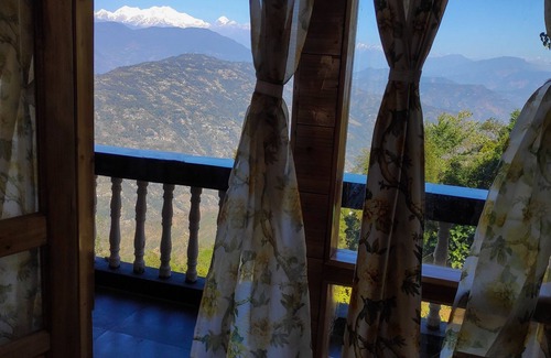Darjeeling Chalet De Esquí | Where mountains meet hospitality: Welcome to Solitude in Himalayas