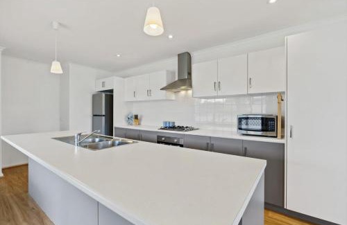 Goolwa South Casa | Where the River meets the Sea 66 Colman Rd Goolwa-No Linen Included