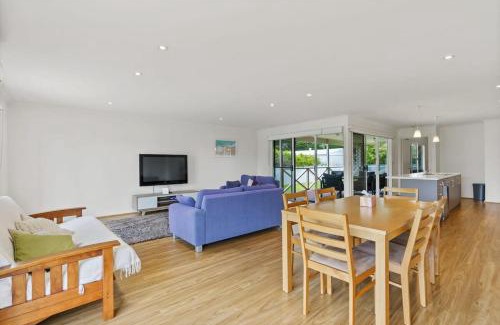 Goolwa South Casa | Where the River meets the Sea 66 Colman Rd Goolwa-No Linen Included