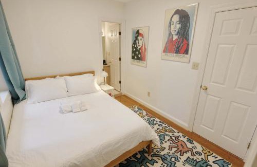 Washington Casa | Whimsical Cottage in Eastern Market