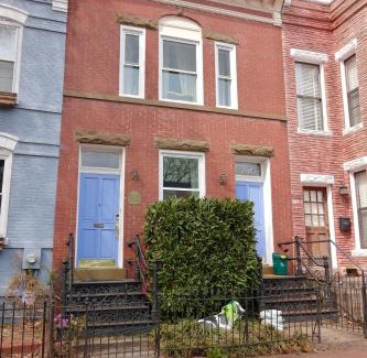 Washington Casa | Whimsical Cottage in Eastern Market