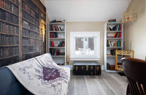 Appleton Casa | Whimsical Magic Renovated Home - Walk to Downtown from Atlantic St.