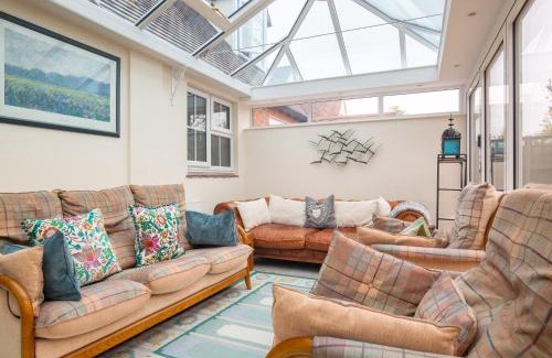 Bretforton Casa | Whippet Cottage