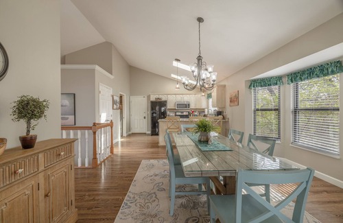 Innsbrook Casa | Whippoorwill Manor by Innsbrook Vacations!