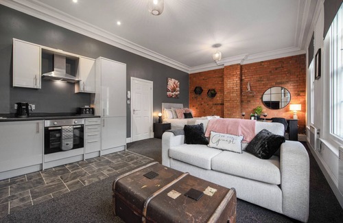 Pontrilas Apartamento | WhiskAwayStays Foregate Studio No. 1