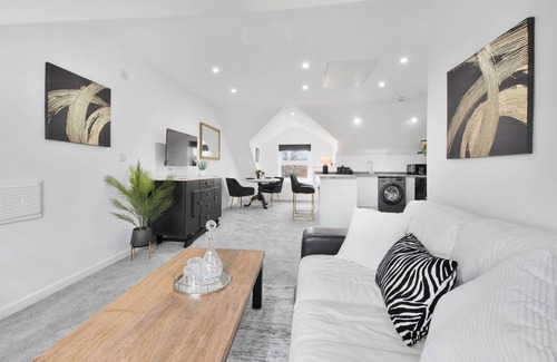 Pontrilas Apartamento | WhiskAwayStays Field House Apartment 1