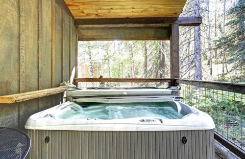 Deadwood Casa | Whiskey Barrel Cabin