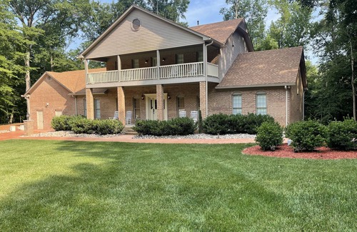 Greensboro Casa | Whisper Chateau
