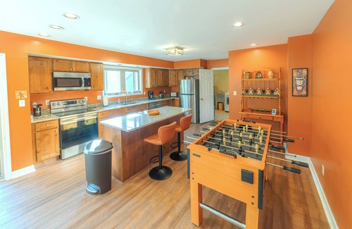 Timberline Casa | Whisper Haven - Newly Renovated Ski-In/Out House w/Hot Tub on Winterset Trail!!