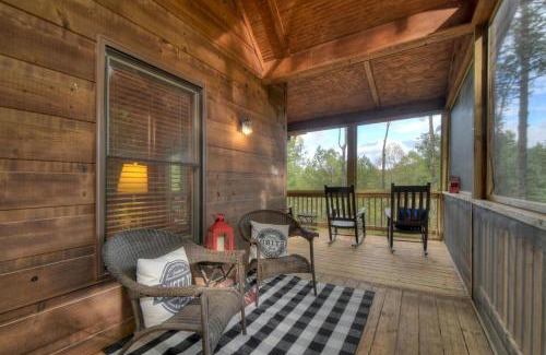 Ellijay Casa | Whispering Creek