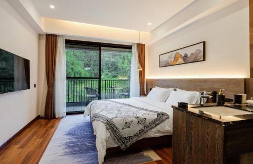 Wulingyuan Casa | Whispering Mountains Boutique Hotel