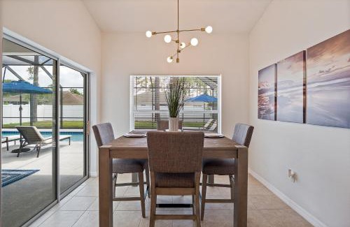 Palm Coast Casa | WHISPERING PALM Newly renovated cozy fenced in pool home - sleeps 8