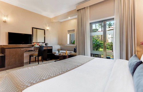 Candolim Complejo | Whispering Palms Beach Resort