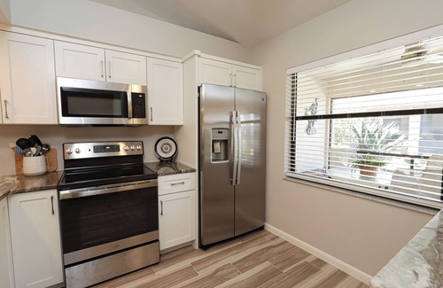 Iona Condominio | Whispering Palms in Cinnamon Cove - 2 bedroom 2 bathroom Condominium