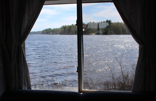 Damariscotta Cabaña | Whispering Pines Cottage - Rodeado por el lago Pemaquid con hermosas vistas
