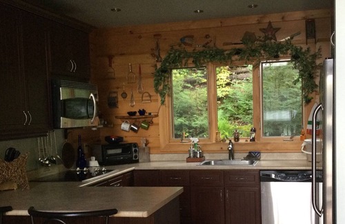 Trent Lakes Cabaña | Whispering Pines