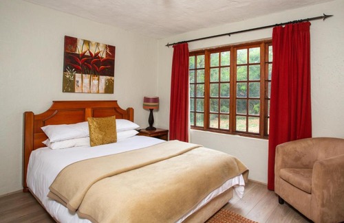 Magaliesberg Cabina | Whispering Pines Country Estate
