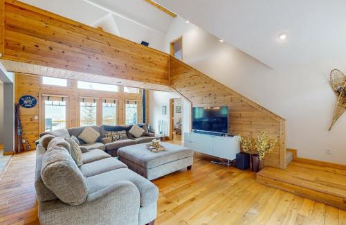 Innsbruck Val Moritz Casa | Whispering Pines Hideaway
