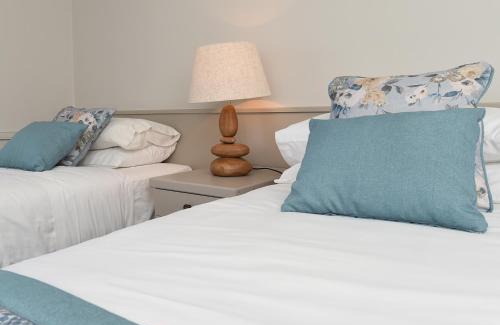 Crosshaven Casa | Whispering Pines