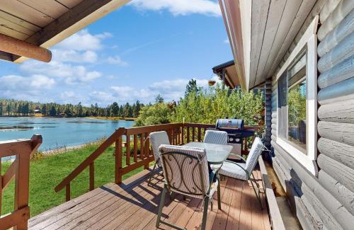 Munds Park Casa | Whispering Pines Lakehouse