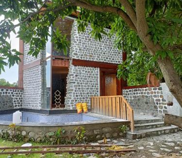 Bail Parao Complejo | whispering roots resort