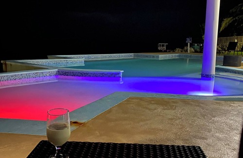 Epworth Villa | Whispering seas villa