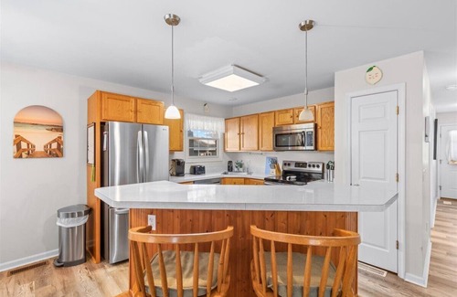 Chincoteague Casa | Whispering Pines on Chincoteague - Dog Friendly!