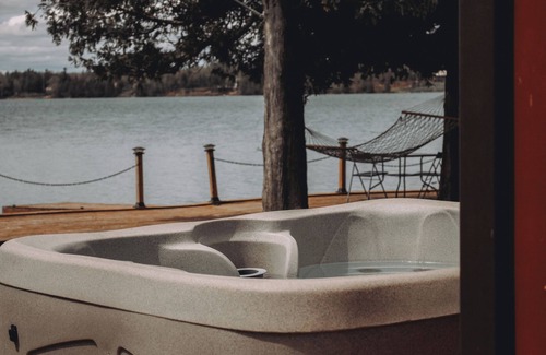 Stone Mills Cabaña | Whispering Water's Retreat Hot Tub Kayak BBQ
