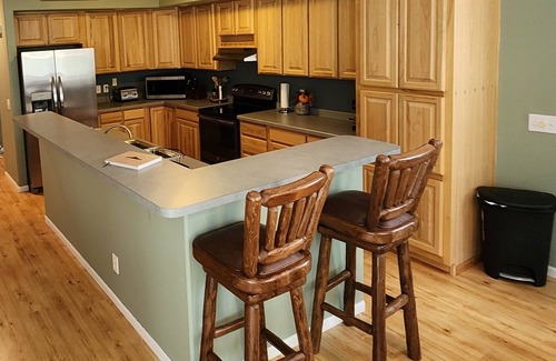 Pellston Casa | Whispering White Pines 3 bedroom 2 Bath Secluded Home