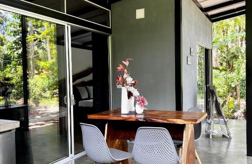 Cahuita Casa | Whispering Wisdom