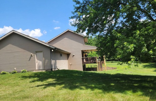 Afton Casa | Whispering Woods Estate - Relax, recharge, connect Pet friendly, sleeps 10