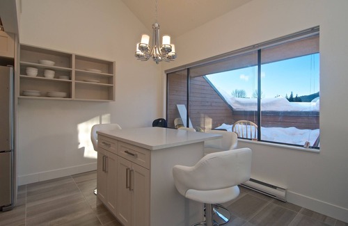 Whistler Village Apartamento | Whistler Blackcomb VR Hearthstone Lodge