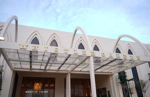 Java Hotel | Whistler Garden Hotel