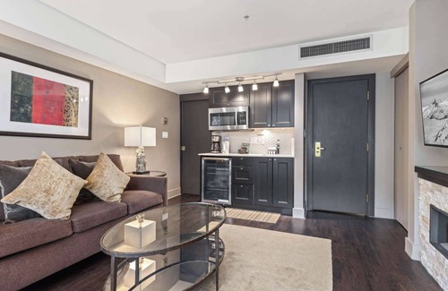 Blackcomb Hotel | Whistler Premier - Le Chamois -Firma 1 dormitorio # 402