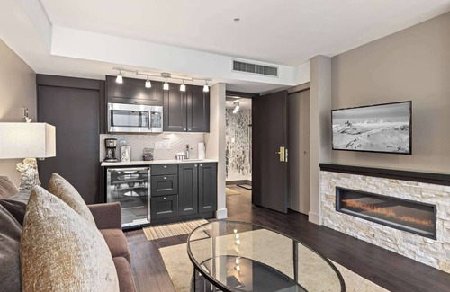 Blackcomb Hotel | Whistler Premier - Le Chamois -Firma 1 dormitorio # 402