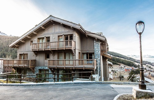 Courchevel Casa | Whistler Lodge by Alpine Resorts